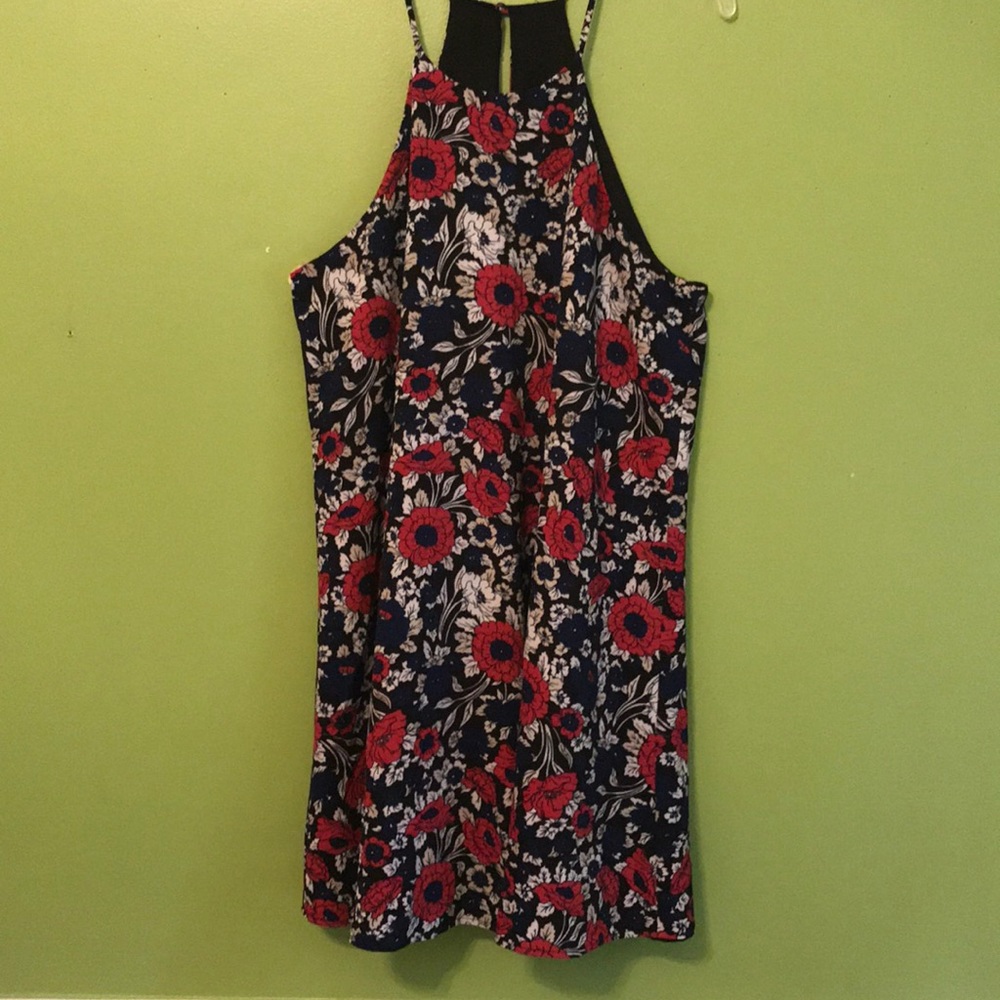 Flowered‎ halter dress